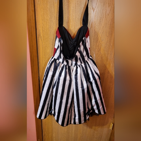 HT AHS Dress - Picture 4 of 6